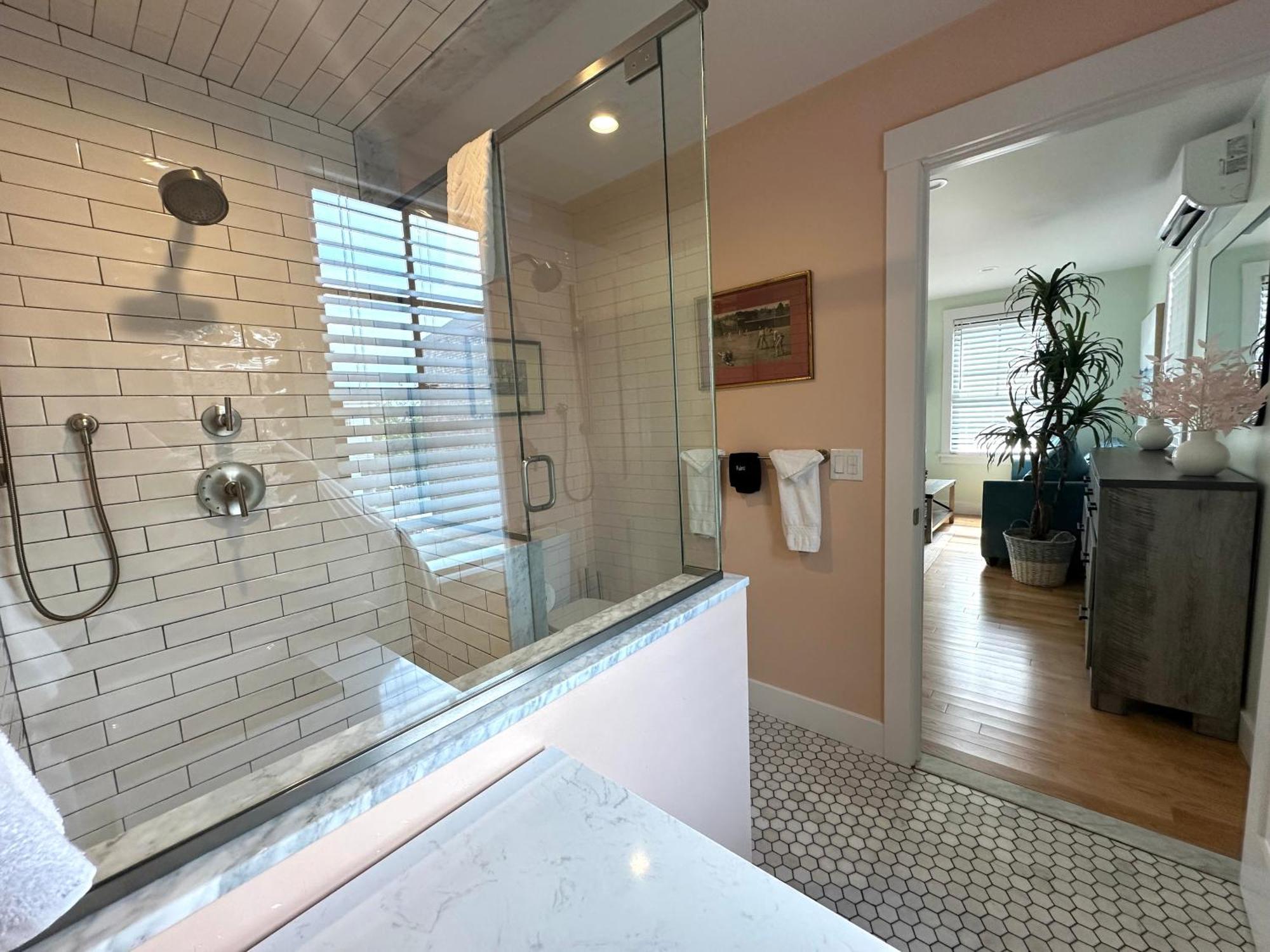 Villa Prime Location! Renovated House! 6 Bed4 Bath Newport Exterior foto